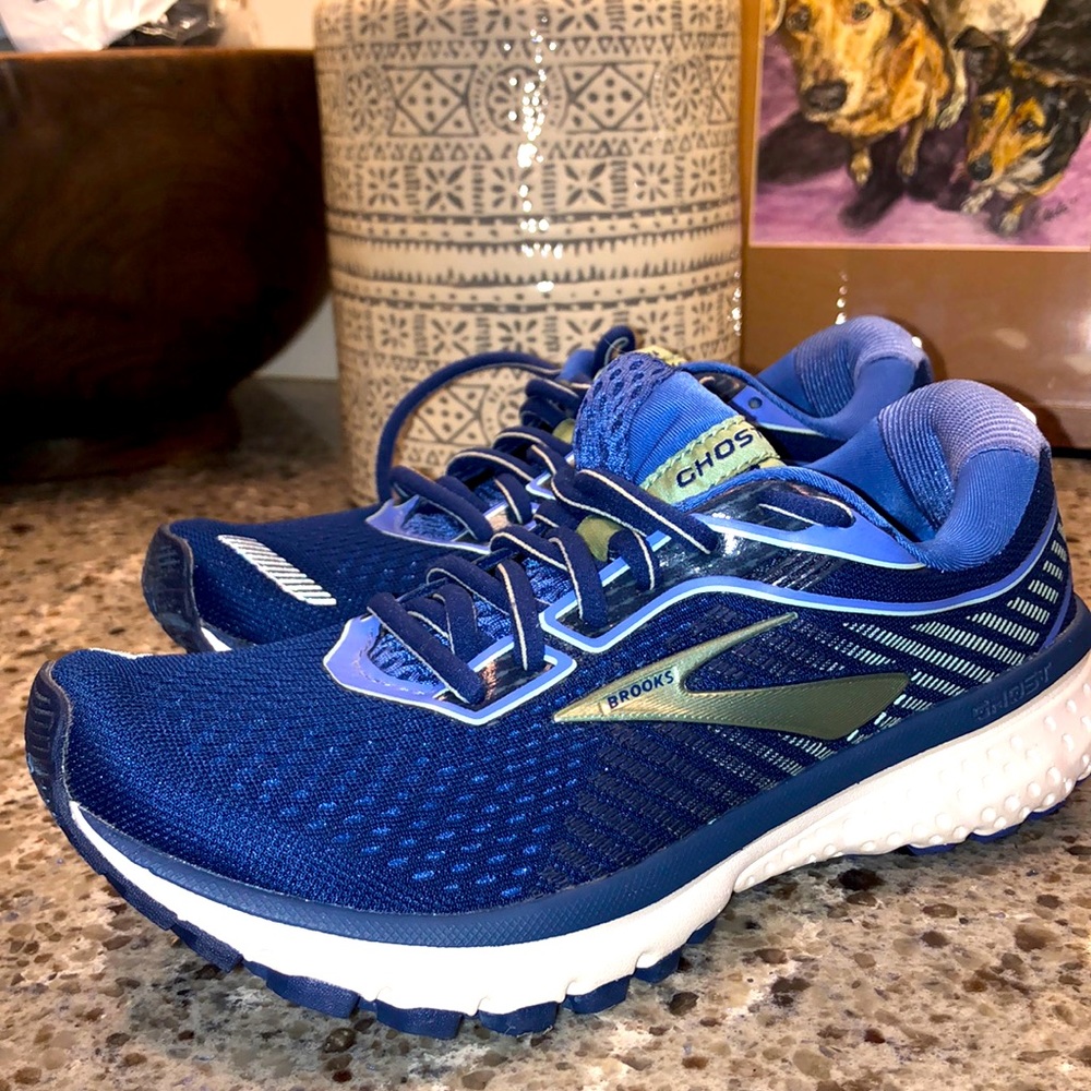 Reposh!  Brooks Ghost 12 women’s 6.5